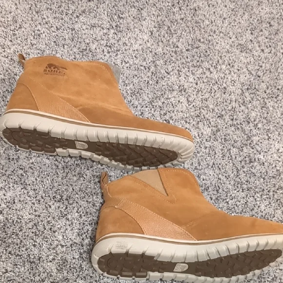 Sorel Women's Tan Ankle Boots - Picture 3 of 7